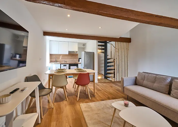 Le Rempart Harmonieux - Triplex Au Pied De La Cite Apartament